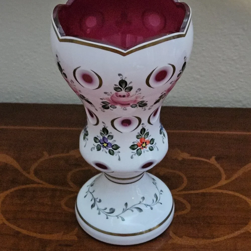 ANTIQUE VINTAGE BOHEMIAN CZECH MOSER FLOWER HAND PAINTED CUT TO CLEAR GLASS VASE